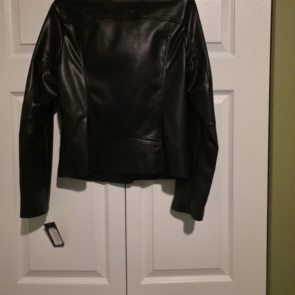 NWT- Kennneth Cole Faux Leather Women's Black Jacket - Picture 6 of 8